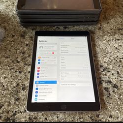 iPad 5th Gen With Otter box Case 