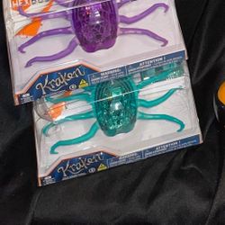 Hex Bugs Spiders (2)