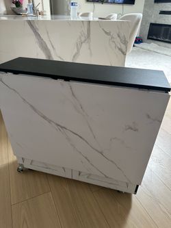 Folding dining table