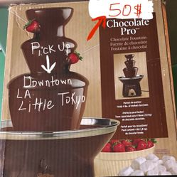 Large  Chocolate Fountain  Like New 50$ Perfect Hit For EASTER PARTY , Birthday Or Any Celebration 