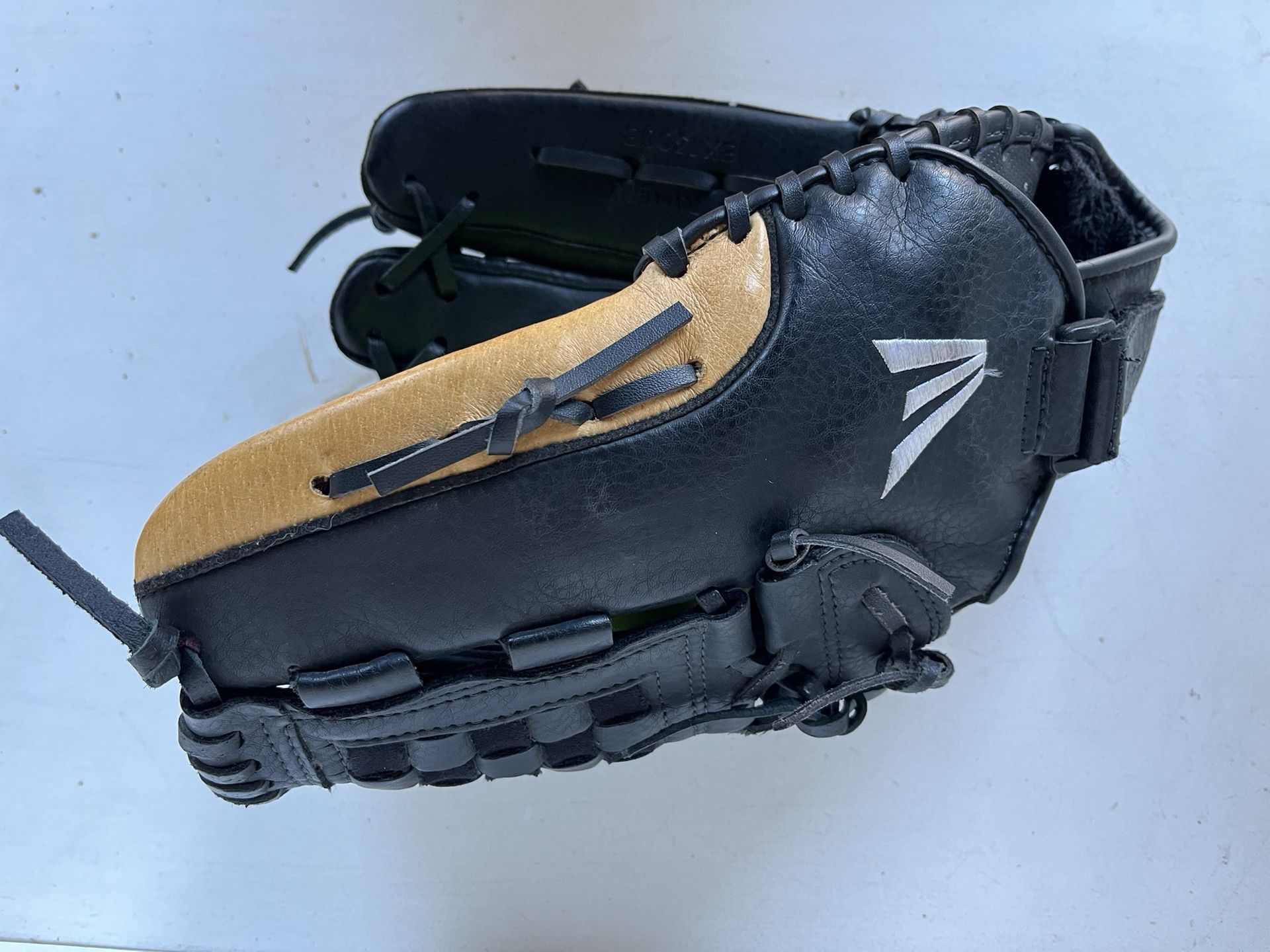 Baseball Gloves (various Sizes)