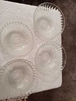 Four Beautiful Crystal bowl