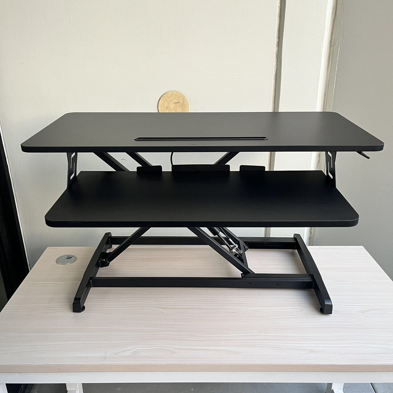 New In Box 35.5x24 Inch Height Adjustable From 5 To 20 Inches Max Height Standing  Desktop Riser Stand Desk Desktop 