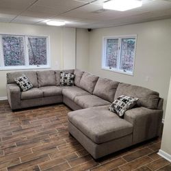 Brand New Ballinasloe Sectional Living Room Set 