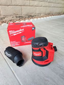 Milwaukee 18V Random Orbital Sander