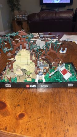 LEGO Star Wars Dagobah diorama