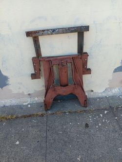 Dump bed kit. This is a hydraulic dump.Bed comes with the pump