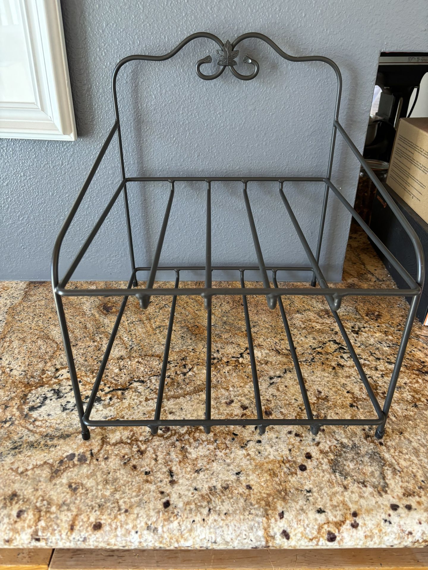 Longaberger Vintage Collectible NWT Foundry Wrought Iron Paper Tray Holder