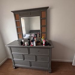 Bed room set with a second pullout bed