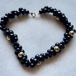 Beautiful Black & Gold Necklace.