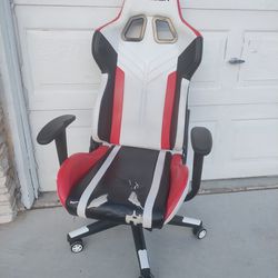 USED Gaming Chair 