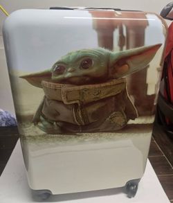 NEW Disney Star Wars Grogu “Baby Yoda” 24” Hard-Shell Spinner Suitcase