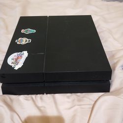 PS4 BUNDLE (STAND, 2 CONTROLLERS, 5 KIDS GAMES)