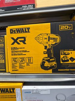 New Dewalt Drill XR 20v Model: DCF900P1 High Torque Wrench W/ Battery And Charger