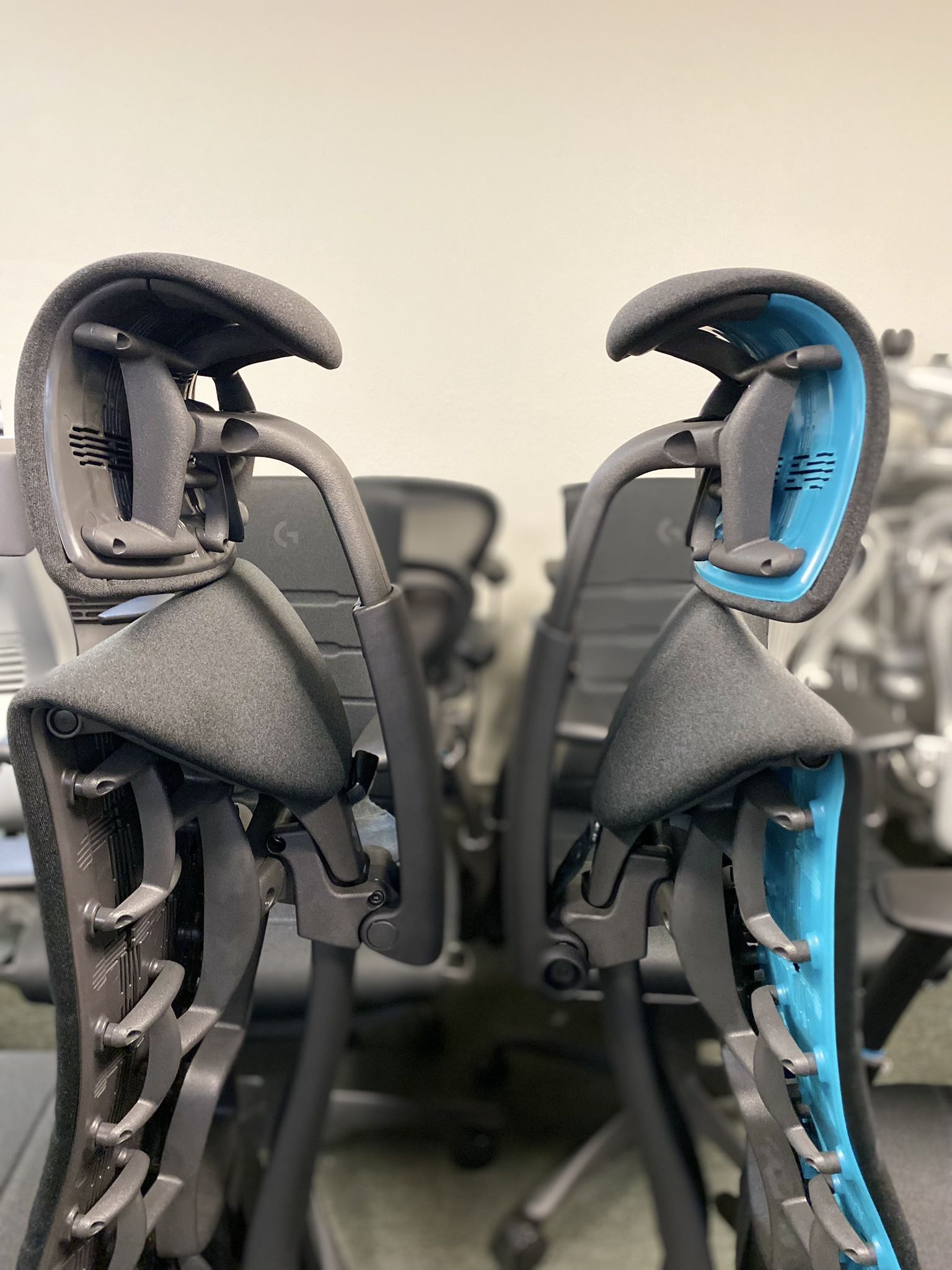💥GUARANTEE LOWEST PRICE 💥 BRAND NEW HERMAN MILLER LOGITECH EMBODY GAMING CHAIRS 🔥pick up at the store- deliver- ship