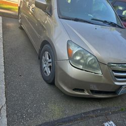 I do not have the title, but the person who sold it to me gave me enough papers to change its name, but I am simply no longer interested in the engine