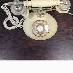Retro Corded Landline Phone, Classic Vintage European Style 

