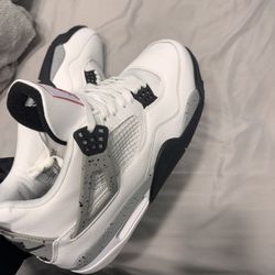 Jordan 4 white cement 