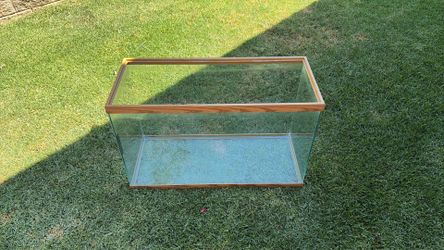 Wood Trim Reptile Tank