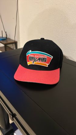 Retro Spurs Hat 9.5/10 Condition