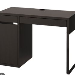 IKEA MICKE Desk 