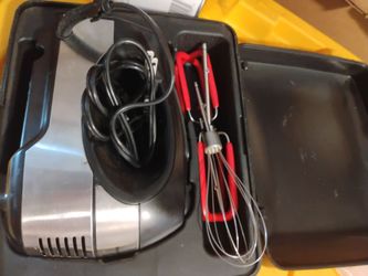 Hamilton Beach mixer with case