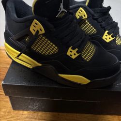 Jordan 4 Thunder GS 7