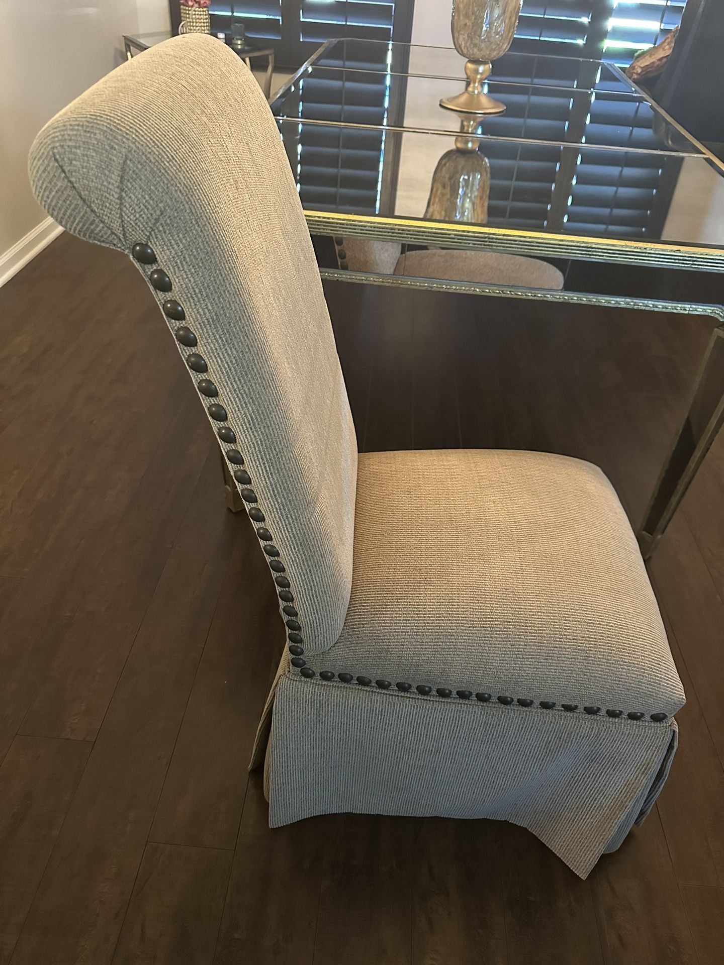 CHAIRS/DINNING