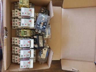 Box of 12 24vac Relays
