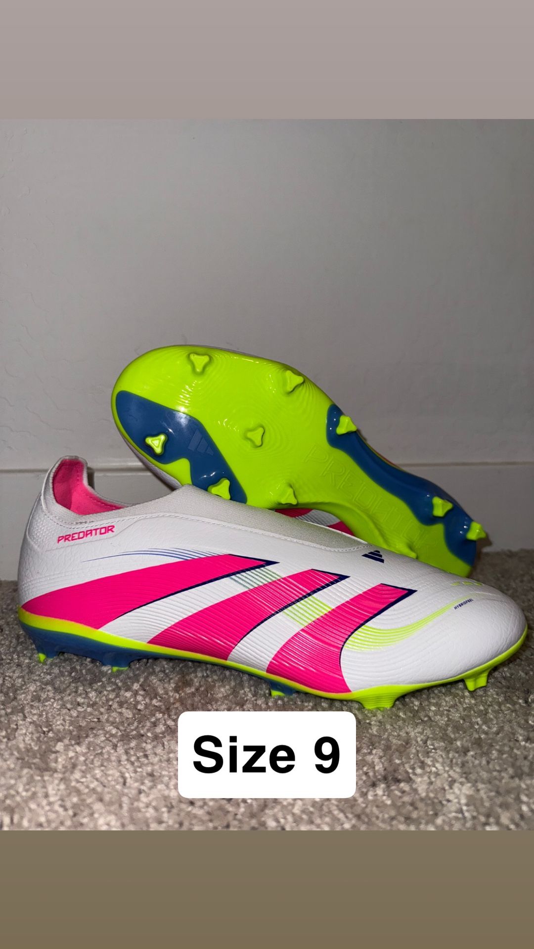 Adidas Predator Laceless Size 9 Mens Soccer Cleats