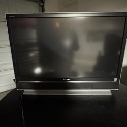 Sony KDF-37H1000  37-inch BRAVIA 3LCD rear-projection HDTV (720p) TV