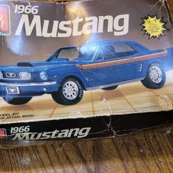 Vintage Mustang Model Kit 