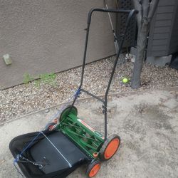 Slighty Used Push Lawn Mower With Basket
