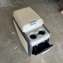 2005 Lincon Navigator Second Row Center Console 