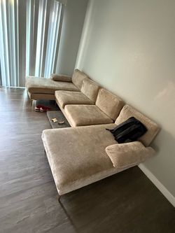 Couch beige