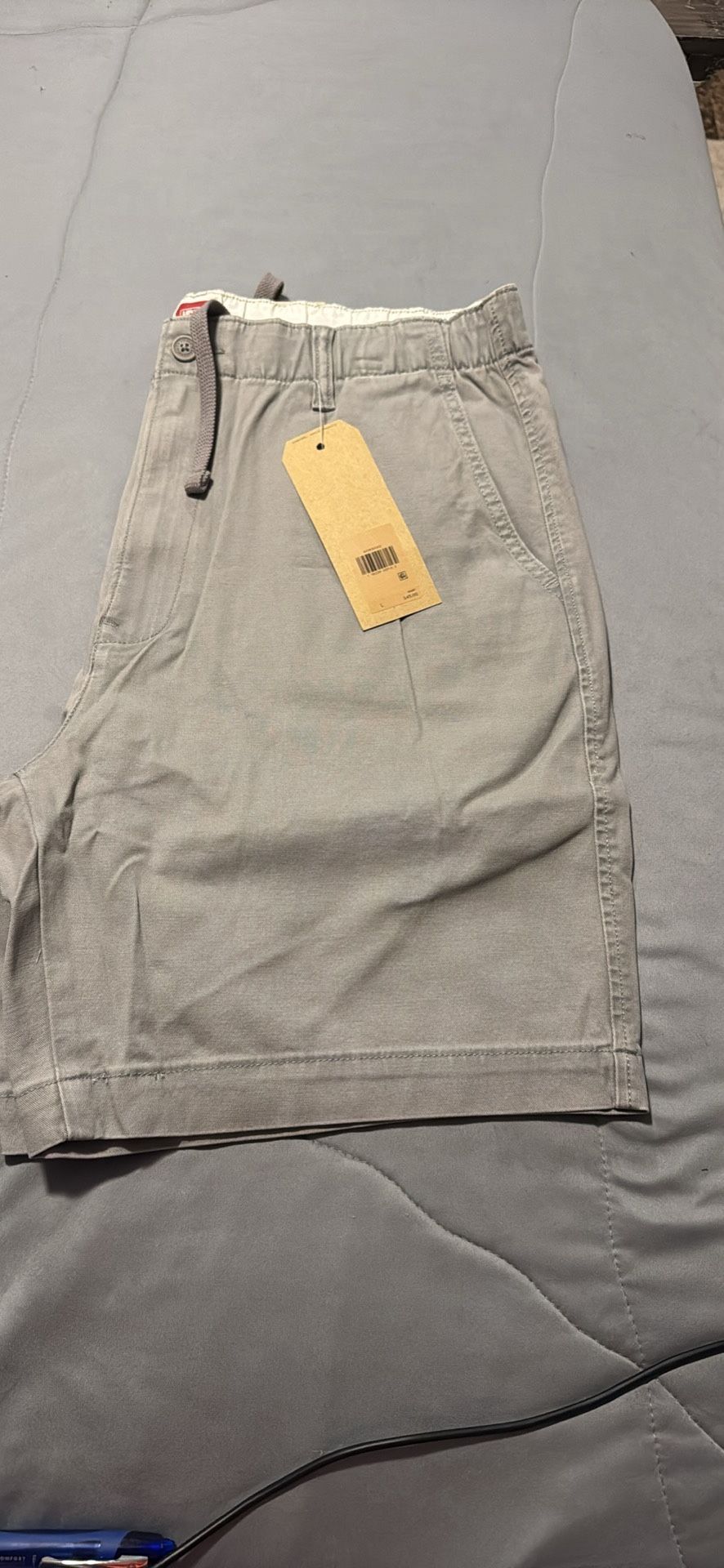New Levi’s Men’s Shorts-L