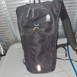 Sierra. Designs backpack