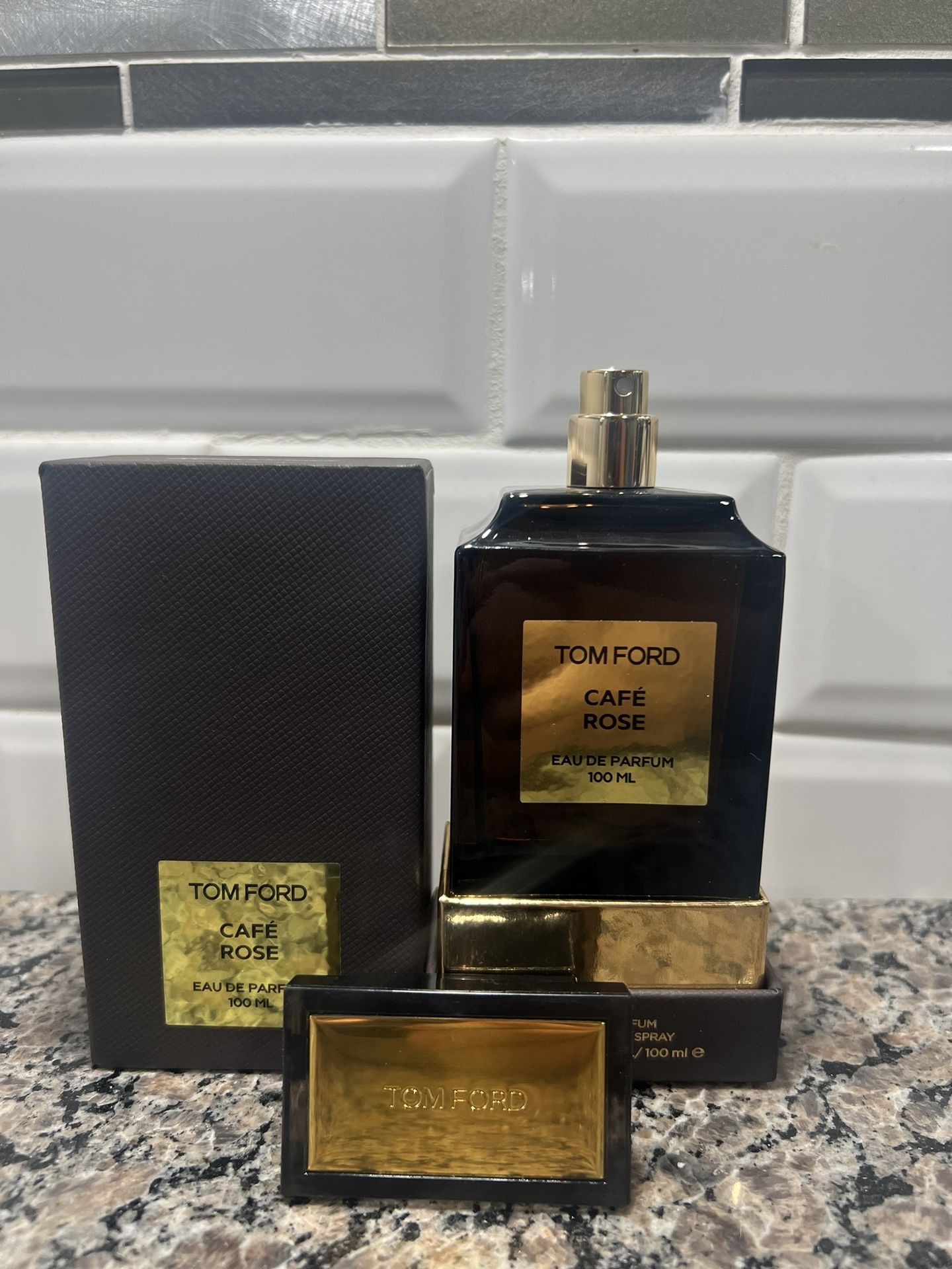 TOM FORD CAFÉ ROSE