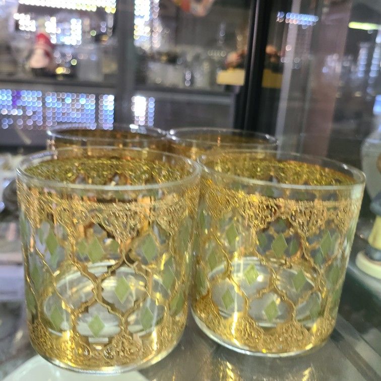 4 Vintage Glasses