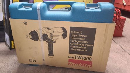 Makita tw1000