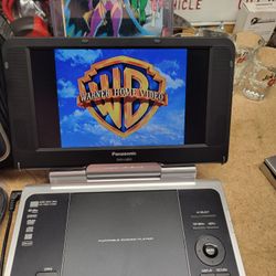 Panasonic DVD-LS850 Portable Player (8.5") w/Case, 120V Cable, Car Plug TESTED!