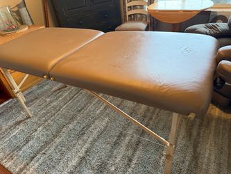 Massage table portable