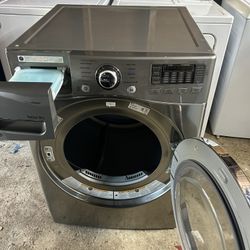 Electric Dryer LG Used 
