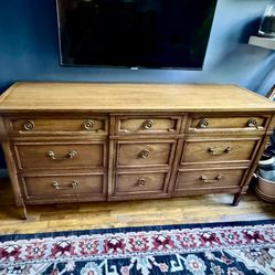 Vintage Mahogany 9 Drawers Dresser by Drexel