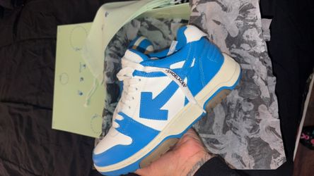 OFF WHITE SNEAKERS