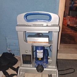 In stock
Dulytek® DHP7 All-In-One Hydraulic Rosin Heat Press, 7 Ton Force