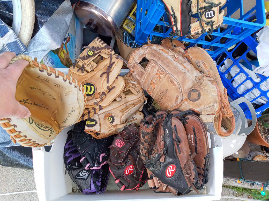So I Have Lots Of Baseball Gloves For Sale All Different Sizes From 10.75 11.25 11.5 11.75 12in 12.5 In 13 In All Different Size Gloves