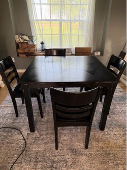 Dining Room Table $50 obo