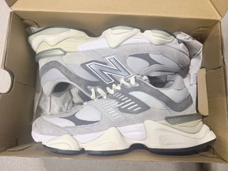 New balance 9060 size 9.5 men