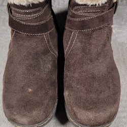 Baretraps Boots Lightful Tan Suede  Womens Size 9.5 Excellent Condition (Compared $98)